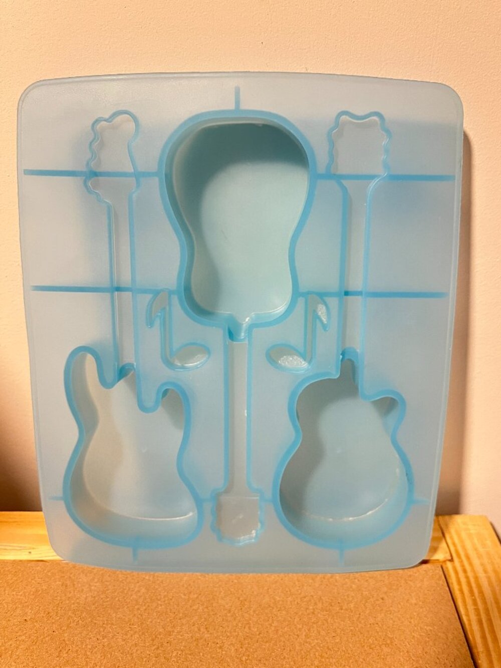 Guitar shaped silicone molds - set of 2